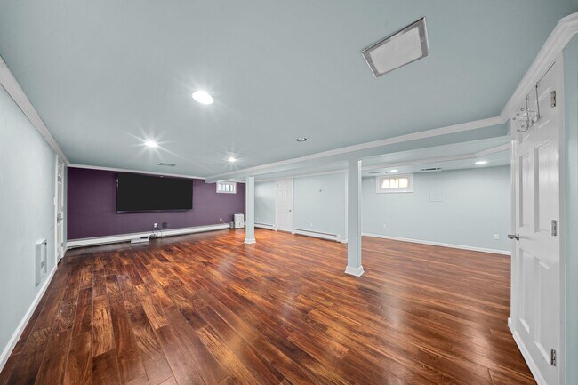 Building Photo - 21 Patricia Ln