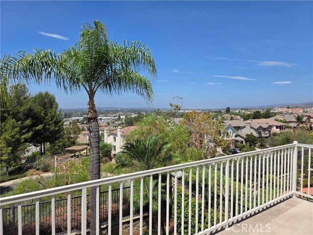 Building Photo - 17568 Cloverdale Way