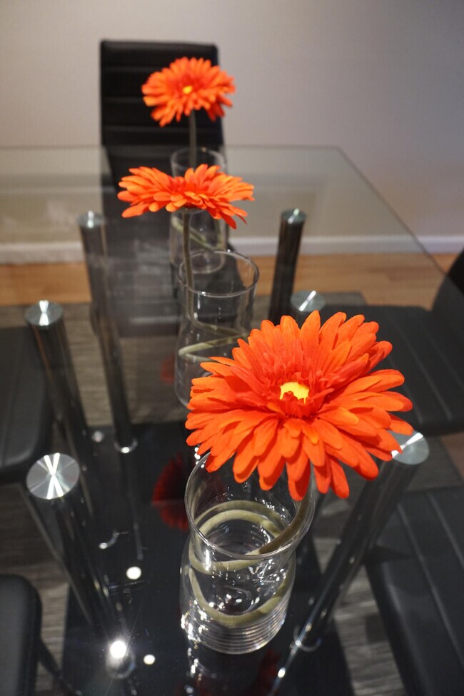 Building Photo - 1308 White Pine Dr