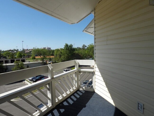 Building Photo - 1100 Possum Trot Rd