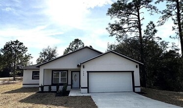 Building Photo - 702 Marion Oaks Manor