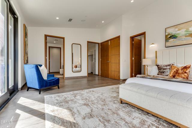 Building Photo - 12480 Viewcrest Rd