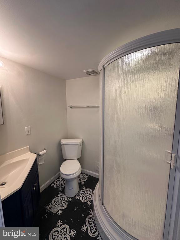 Building Photo - 650 Corsica Ave