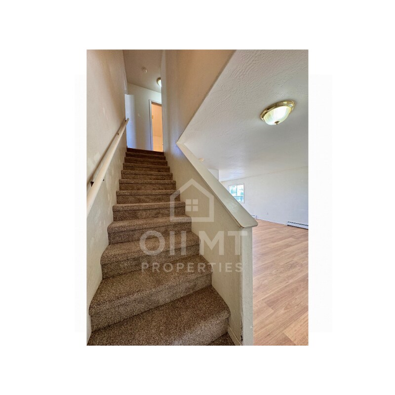 Building Photo - 1890 N Belmar Dr