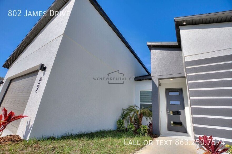 Building Photo - 802 James Dr