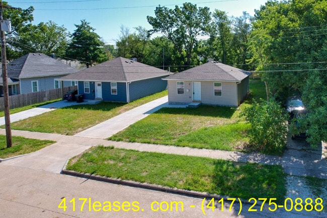 Building Photo - 2320 N Taylor Ave