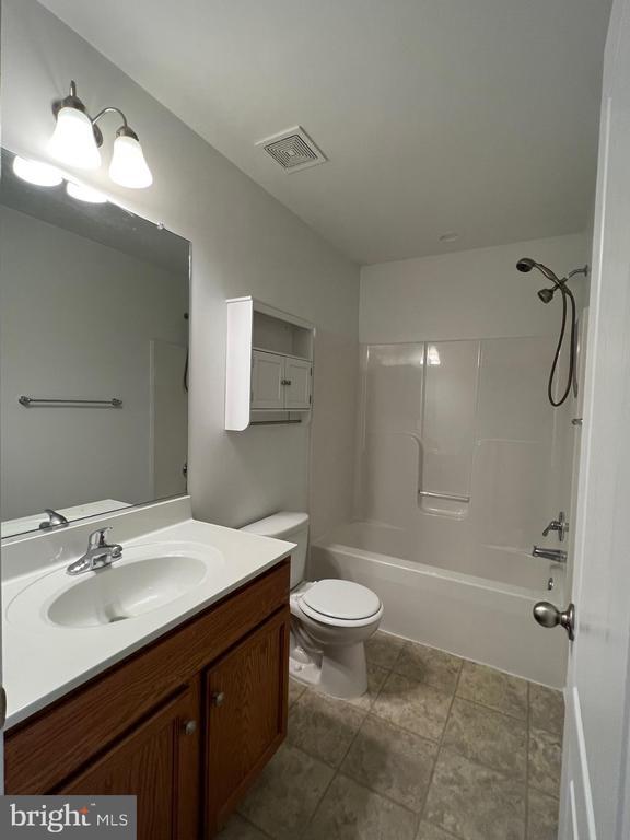 Building Photo - 51 Ventura Way