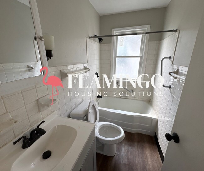 Building Photo - 2310 Emerson Ave