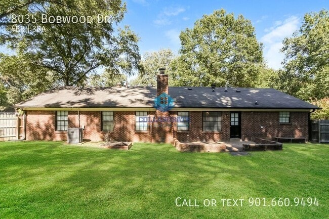 Building Photo - 8035 Bobwood Dr