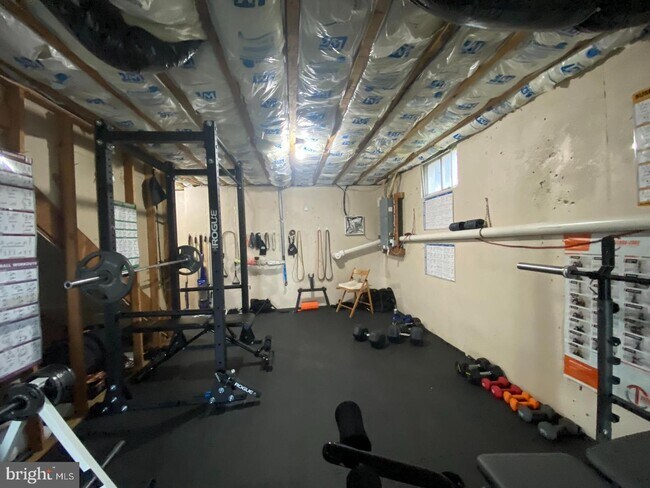 Building Photo - 304 Dunbar Dr