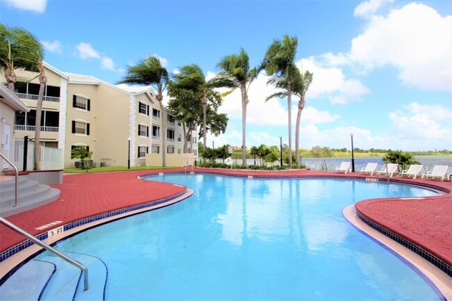 Building Photo - 2851 N Oakland Forest Dr