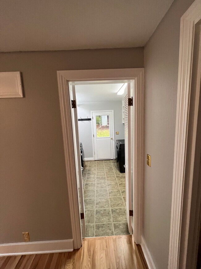 Laundry room / Pantry - 9635 NW Skyline Blvd