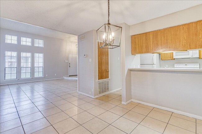 Building Photo - 11205 Willowood Creek Dr