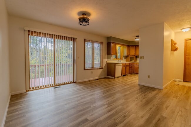 Building Photo - Bright, Beautiful, and Effortlessly Move-In Ready