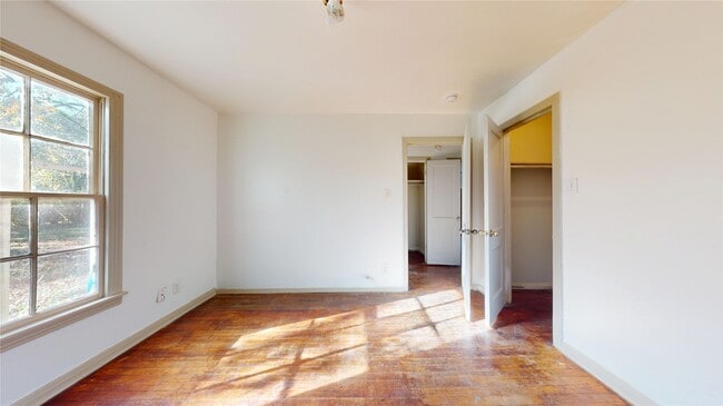 Building Photo - 3826 Landa Ln