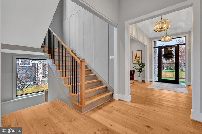 Building Photo - 1100 Balls Hill Rd