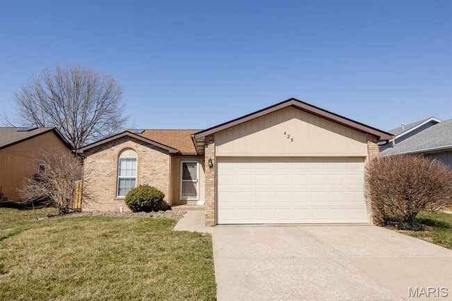 Primary Photo - 425 Eagle Terrace Dr