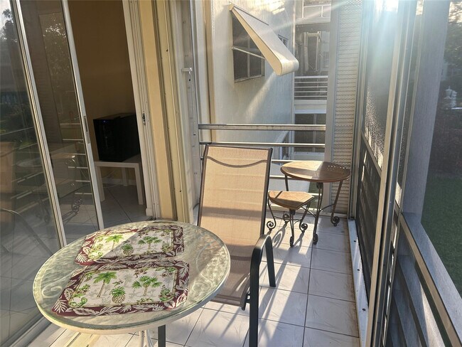 Building Photo - 4321 NW 16th St