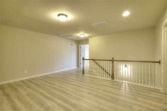 Building Photo - 3702 Brockenhurst Dr