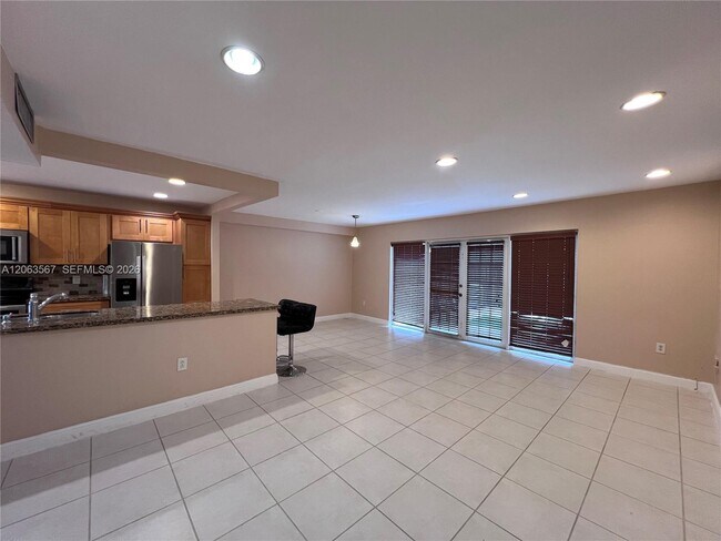 Building Photo - 2750 N 34th Ave