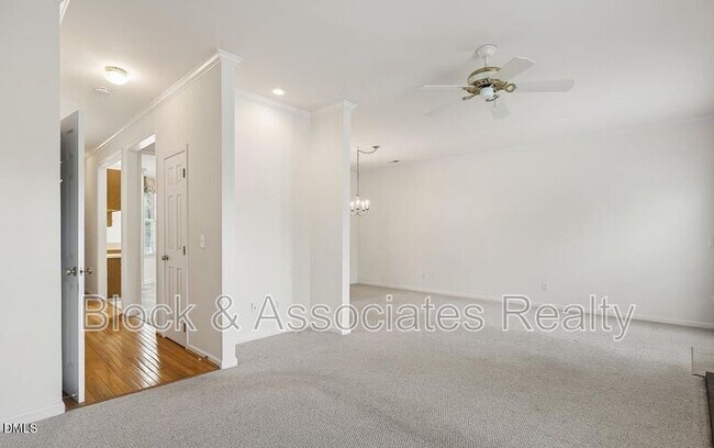 Building Photo - 304 Nottinghill Walk