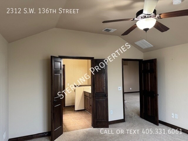 Building Photo - 2312 SW 136th St