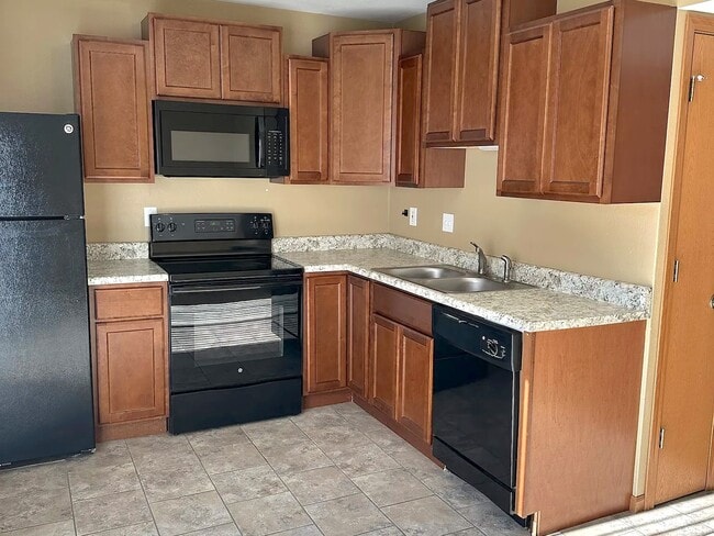 Building Photo - 309 Biggs Dr