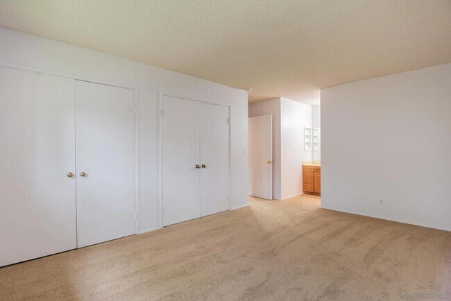 Building Photo - 5046 Collwood Way