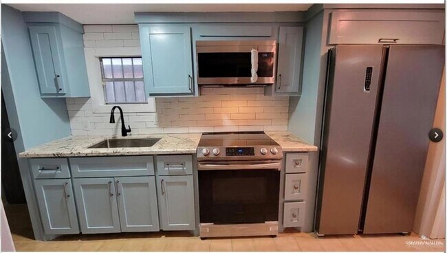 Building Photo - 2604 Quince Ln