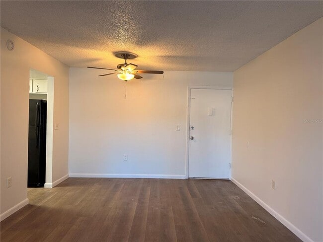 Building Photo - 920 N Lake Destiny Rd