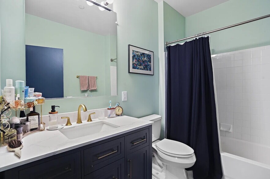 Renovated bathroom. - 1414 Belmont St NW