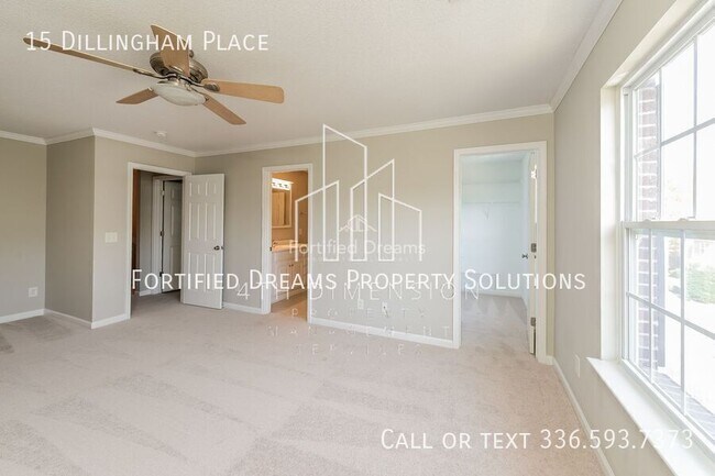 Building Photo - 15 Dillingham Pl
