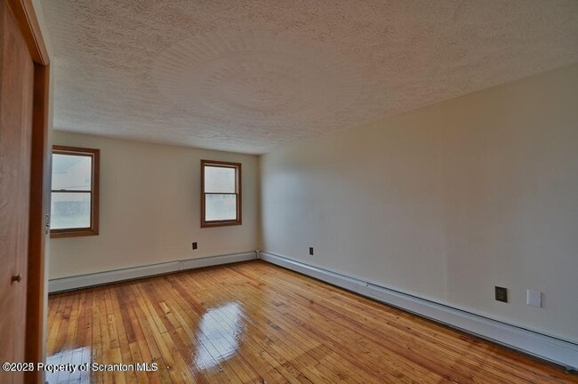 Building Photo - 189 Johnson St