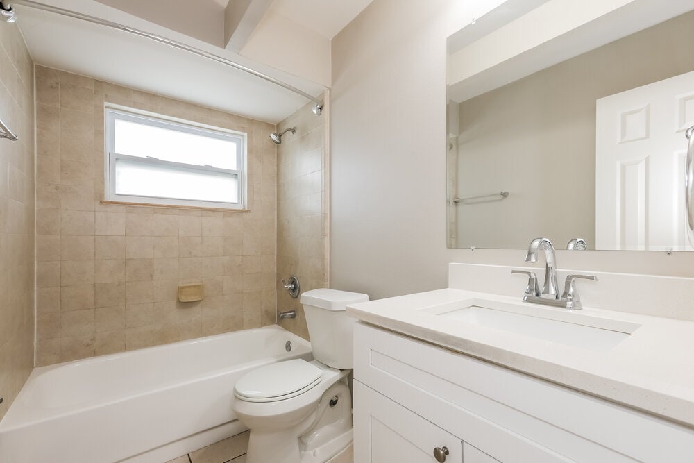 Building Photo - 3039 Annadale Cir