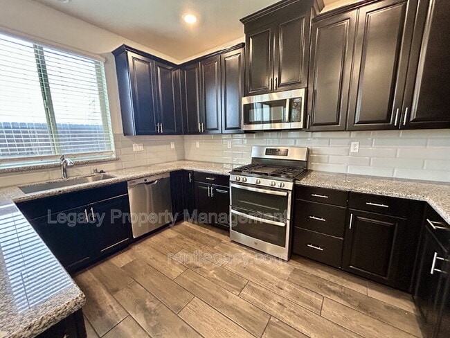 Building Photo - 3879 Ivan Way