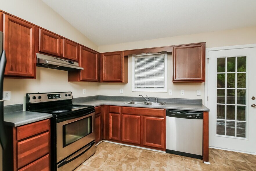 Building Photo - 312 Gun Range Rd