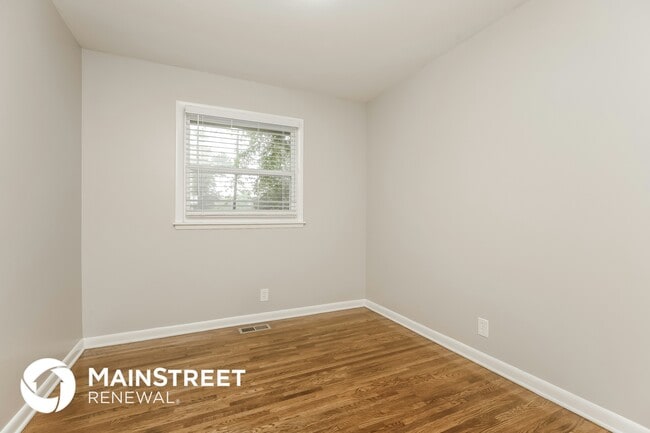Building Photo - 311 Santa Rosa Dr