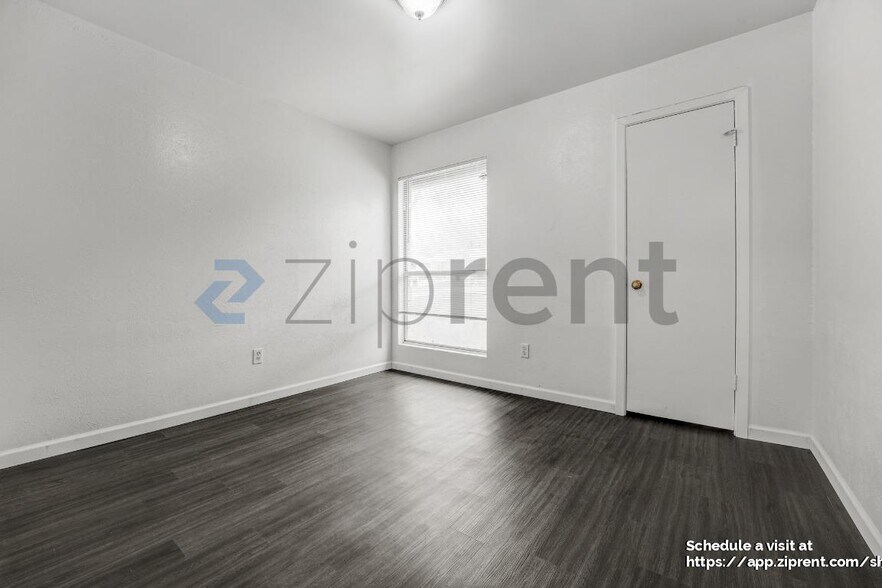 Building Photo - 4708 Carsonhill Dr