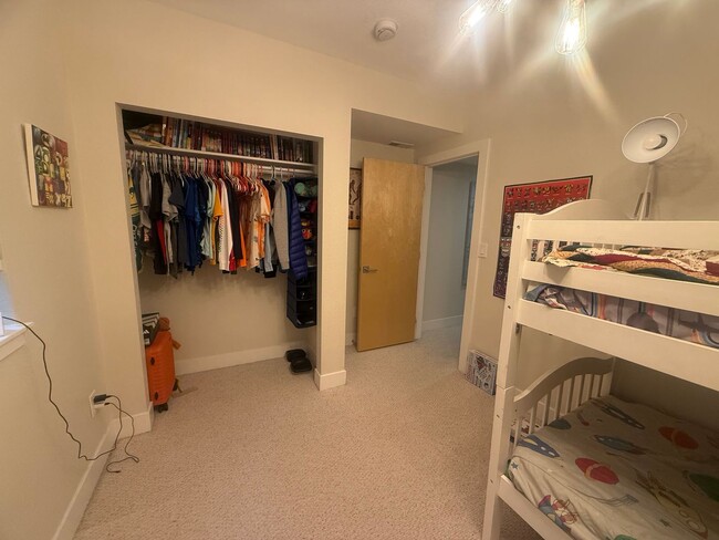 Building Photo - $0 DEPOSIT OPTION! MODERN 3-STORY HOME WITH ROOFTOP DECK NEAR BERKELY LAKE & 38TH AVE