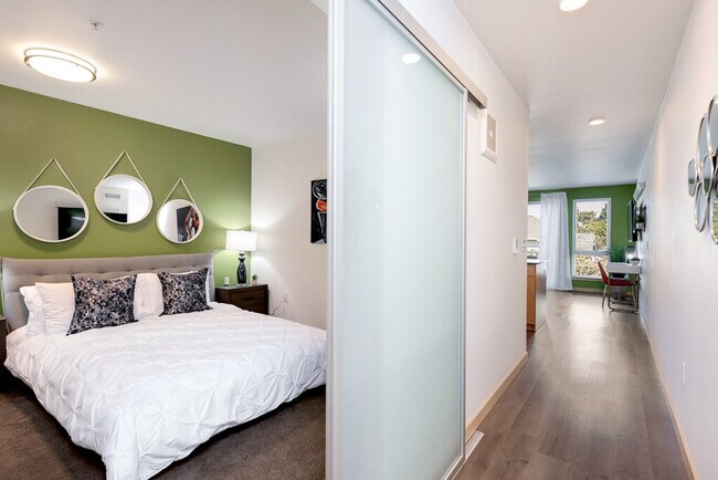 Building Photo - 1724 S Stevens St