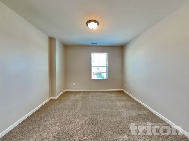 Building Photo - 741 Rolling Creek Cir