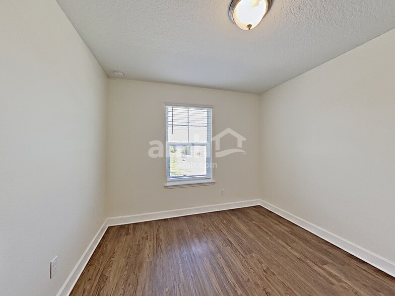 Building Photo - 636 Welcome Home Dr