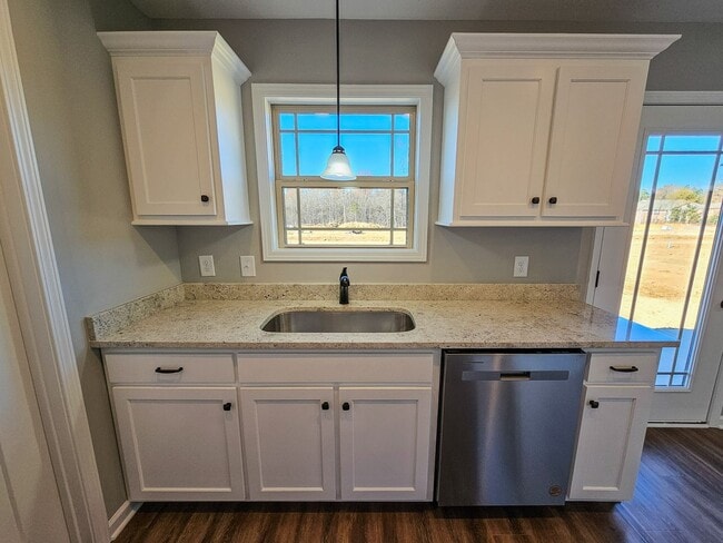 Building Photo - 1525 Green Ln