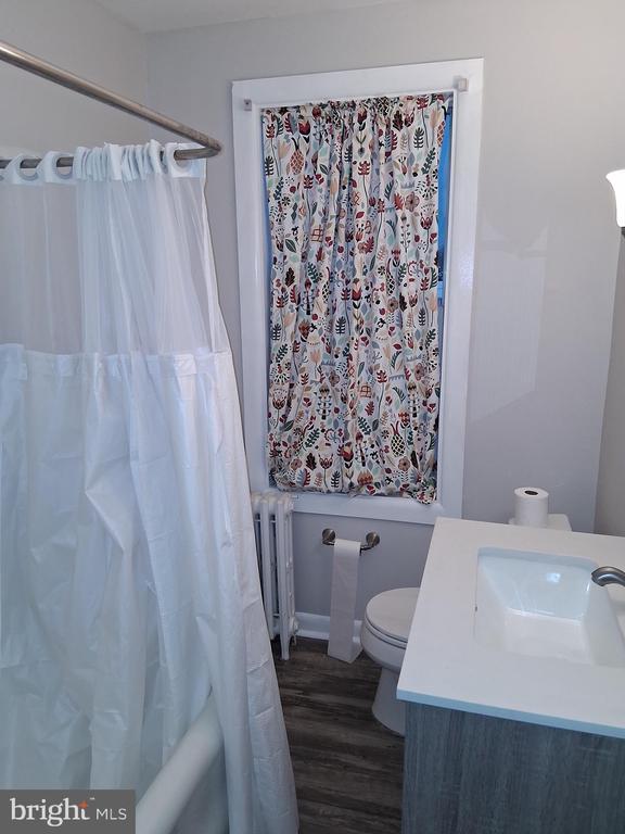 Building Photo - 223 S Grand St