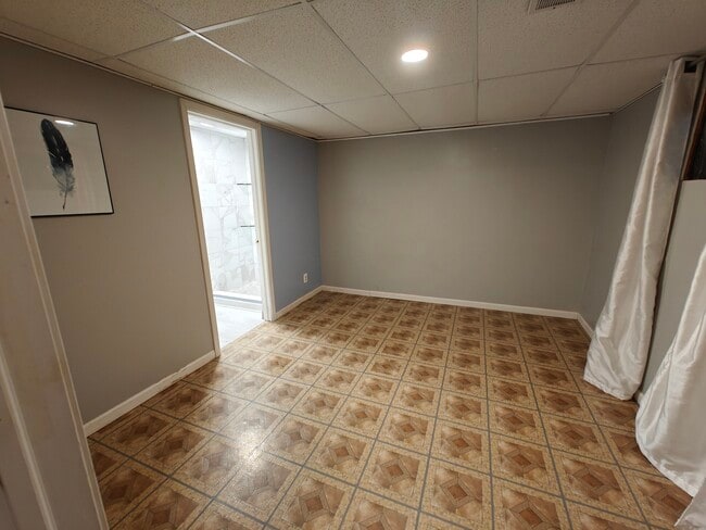 Building Photo - 1410 Whispering Springs Cir