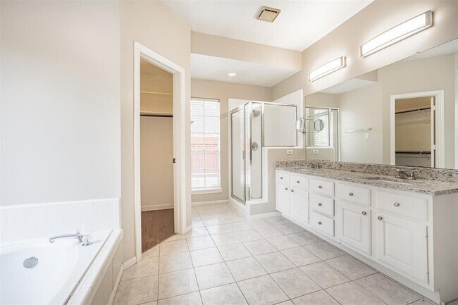 Building Photo - 7343 Hazel Cove Dr