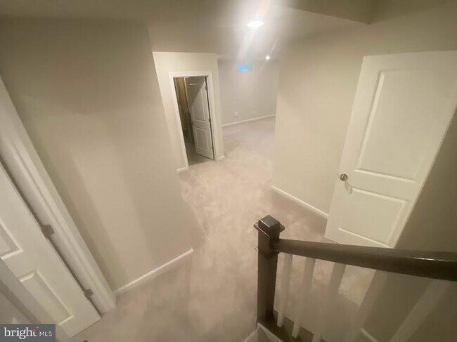 Building Photo - 506 Nursery Ln