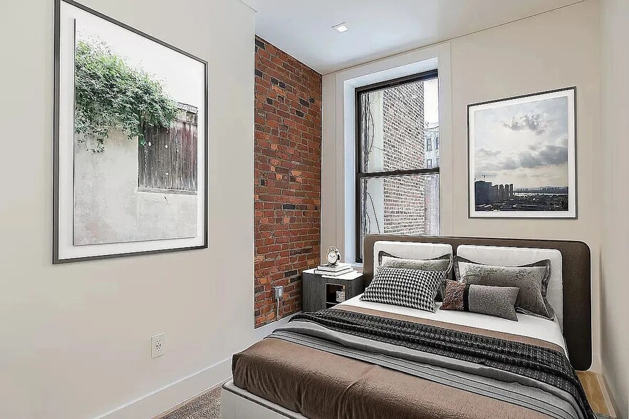 Building Photo - 7 Rivington St