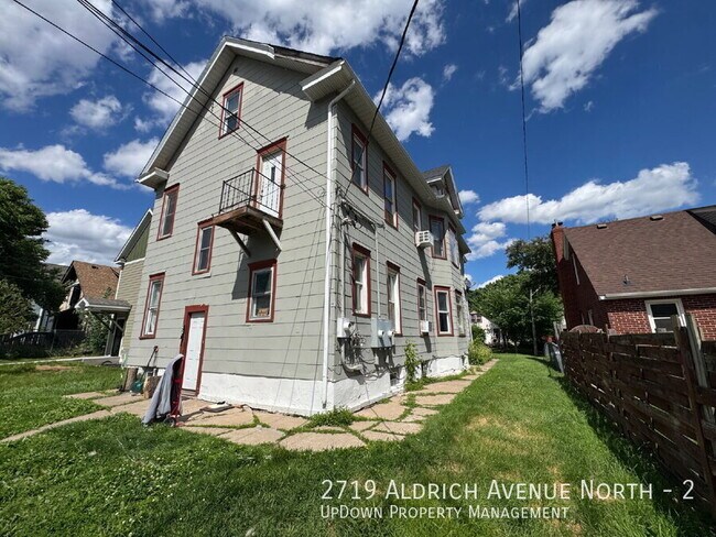 Building Photo - 2719 N Aldrich Ave