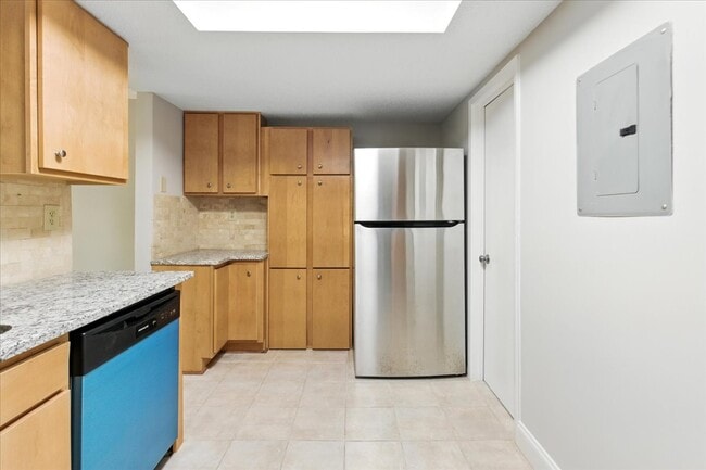 Building Photo - 17 Fair Haven Way